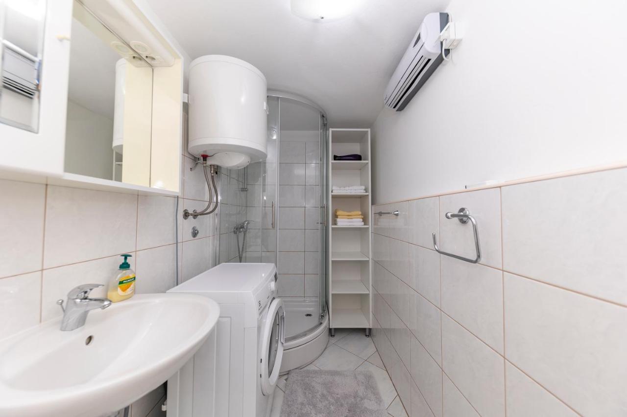Happy Home Apartment Zadar Bagian luar foto
